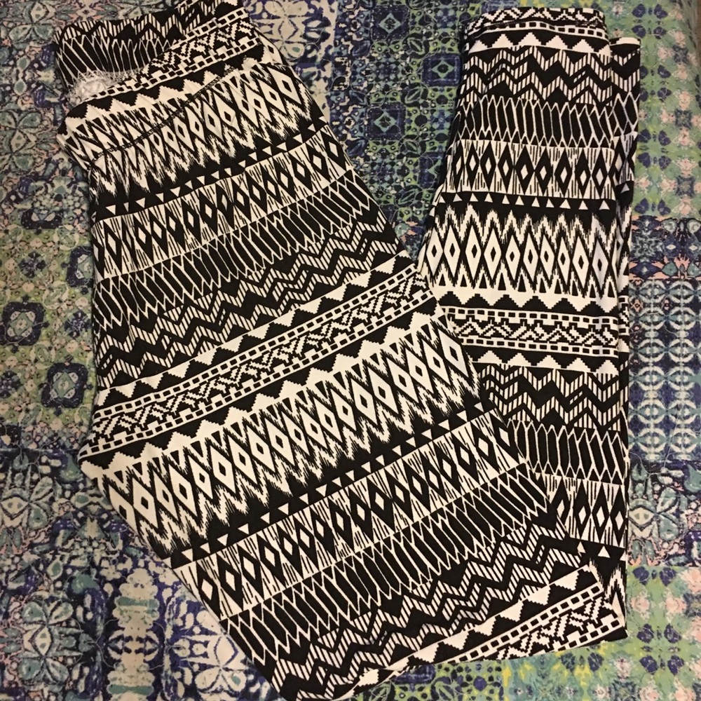 Patterned Leggings